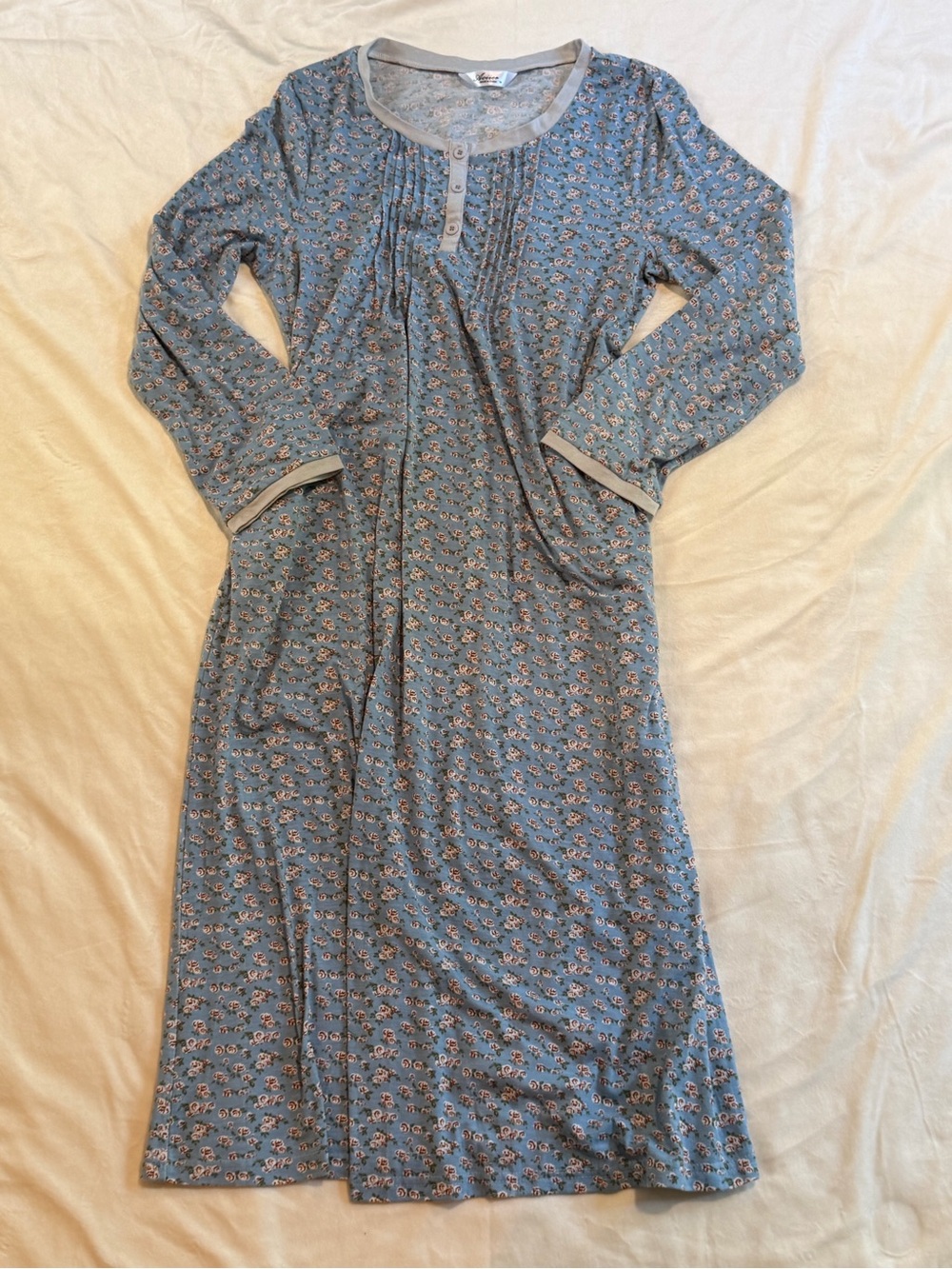 Aoiier Long-Sleeve Blue Floral Nightgown